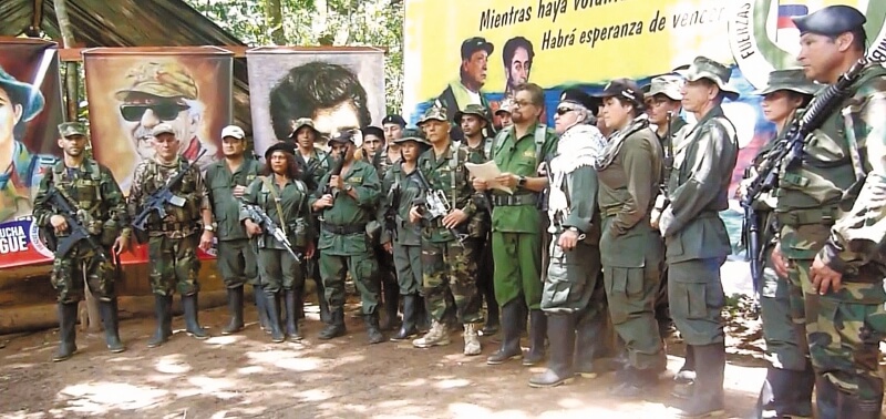 Realzados en armas: los coletazos del anuncio de «Iván Márquez»