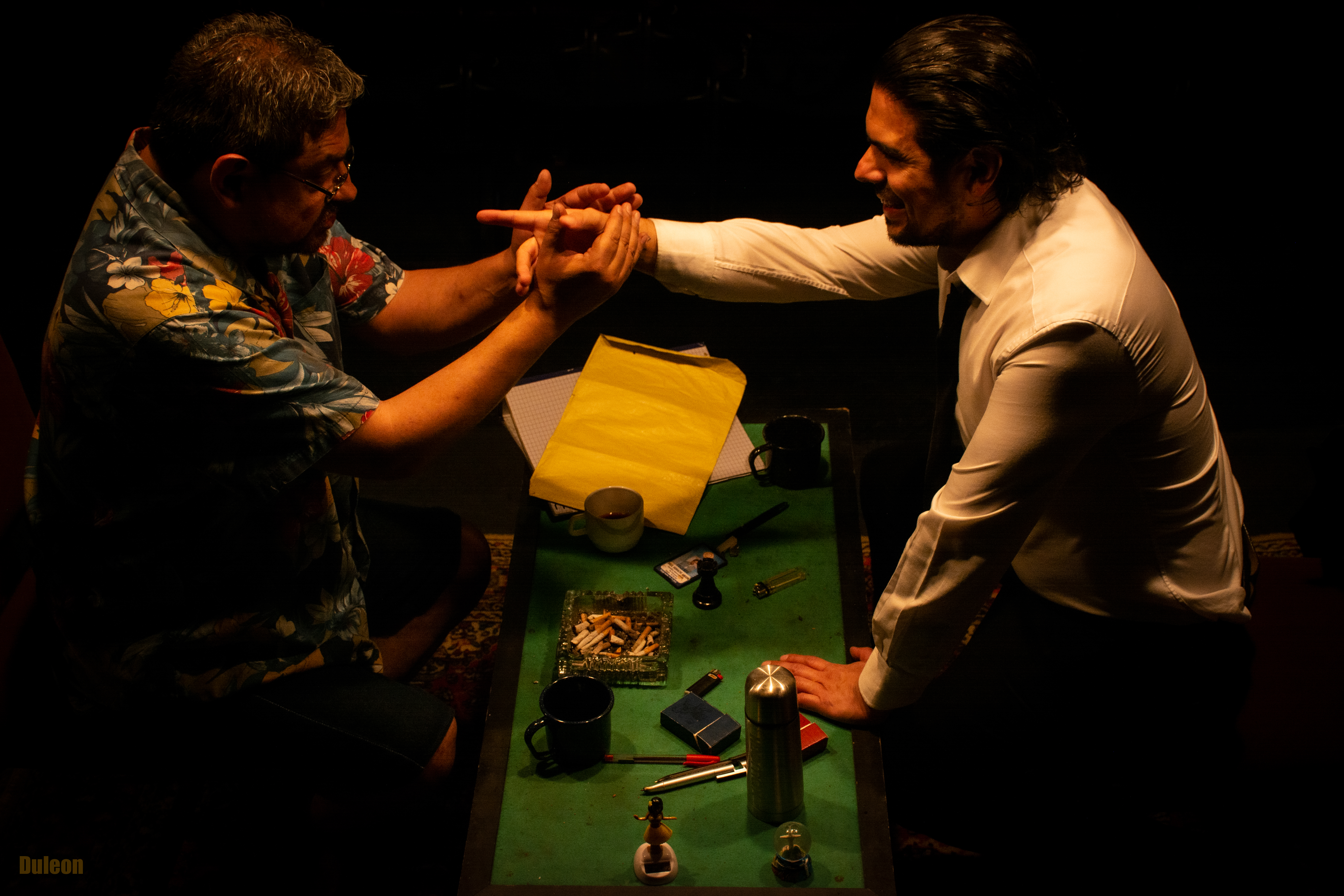 “Discretas bestialidades”, la comedia negra que se presenta en el Teatro Libre