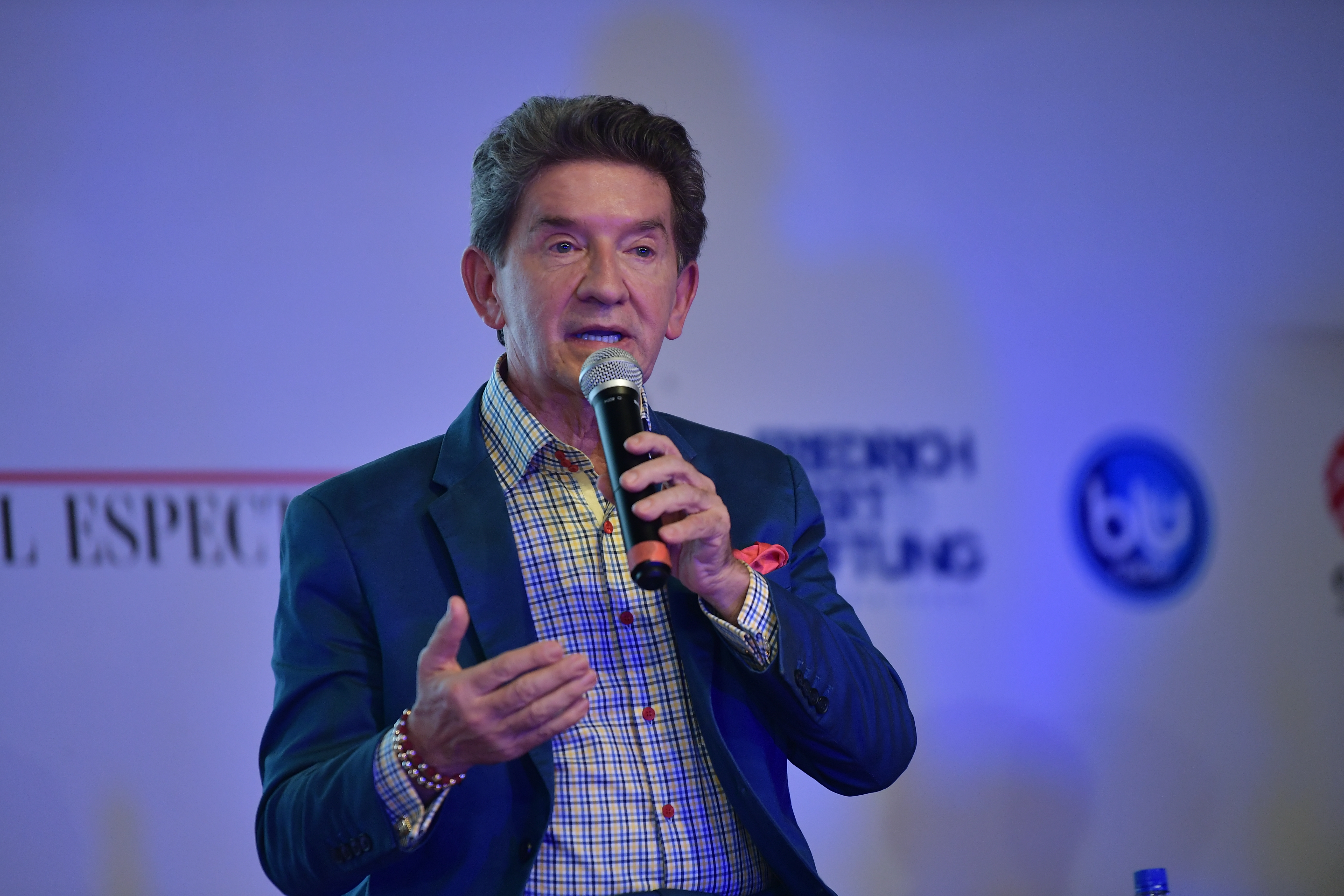 Vargas Lleras aclara que Cambio Radical no acompañará a Luis Pérez en su candidatura