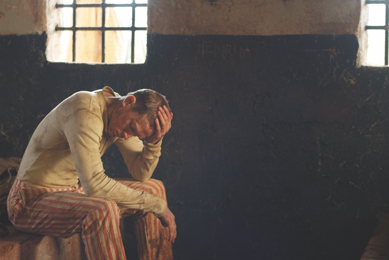 “Papillon”: sobrevivir a lo inhumano