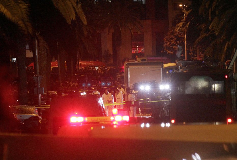 Túnez declara emergencia y toque de queda en la capital tras atentado