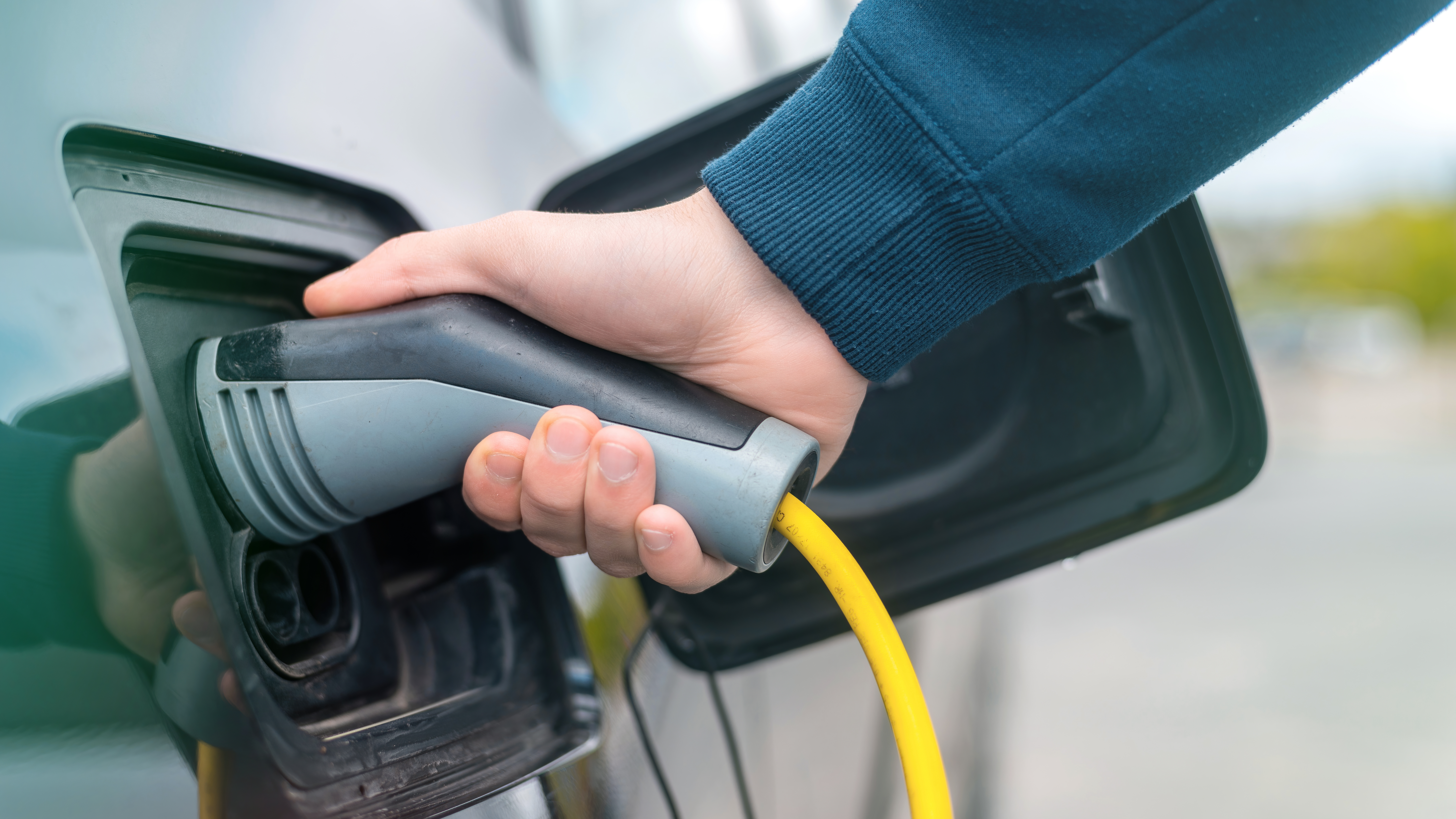 Cinco mitos sobre los carros eléctricos que muchos conductores aún creen