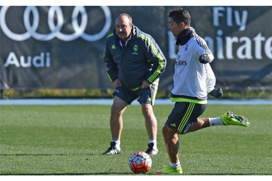 Benítez aumenta la carga de trabajo con una intensa doble sesión