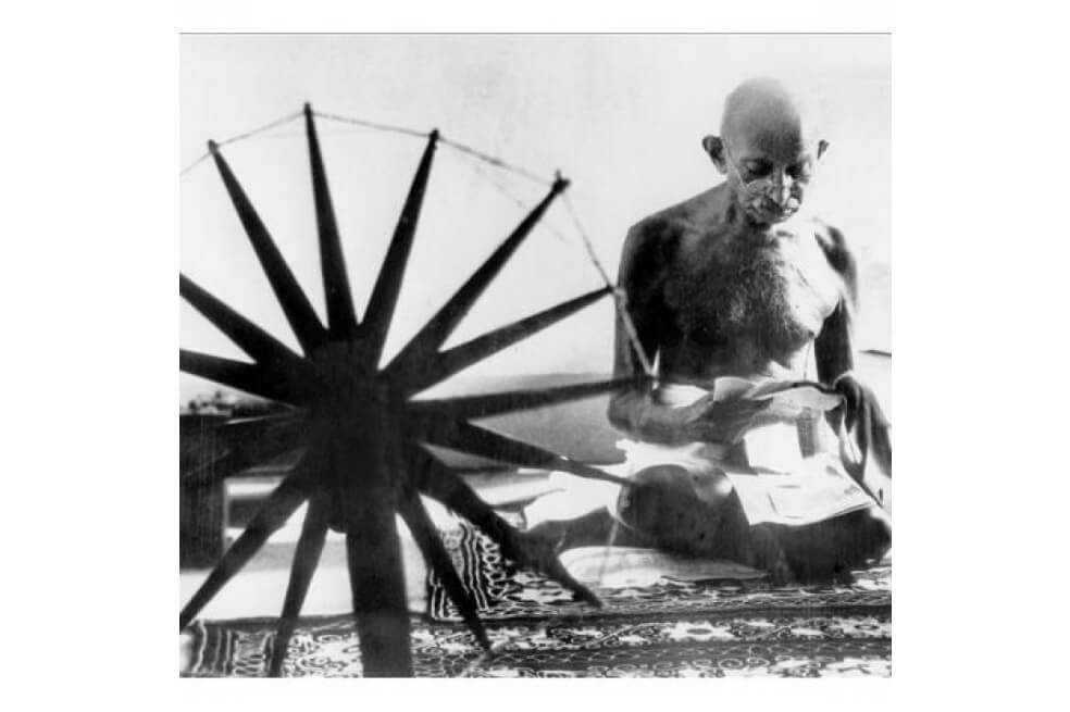 Gandhi: entre “B?pu” y “Mahatma”