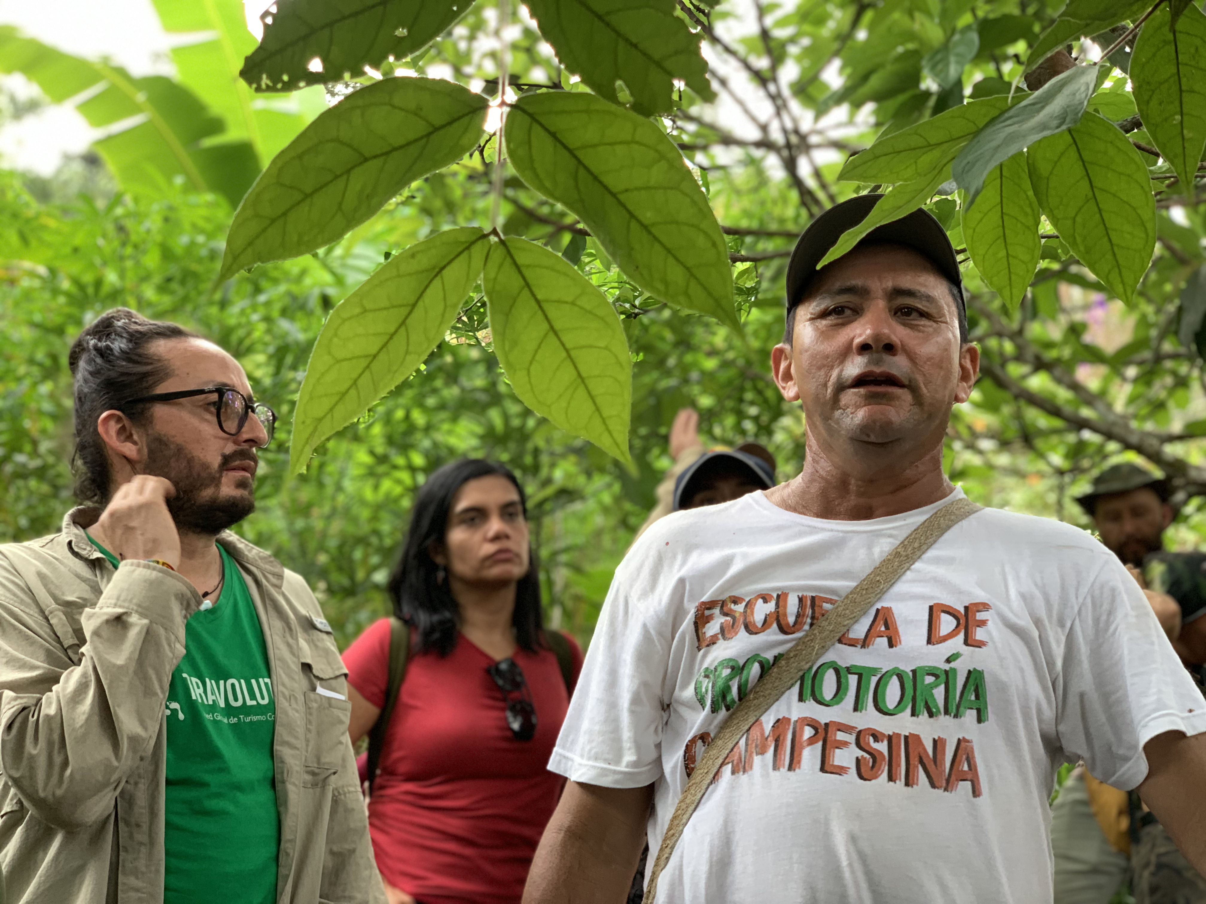 William Espinosa, líder comunitario de San José del Guaviare, también dirige la Reserva Natural La Pedregosa, donde ejerce pedagogía ambiental.