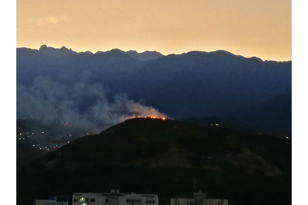 Con incendios provocados 800 desplazados intentaron invadir una reserva ecológica en Cali