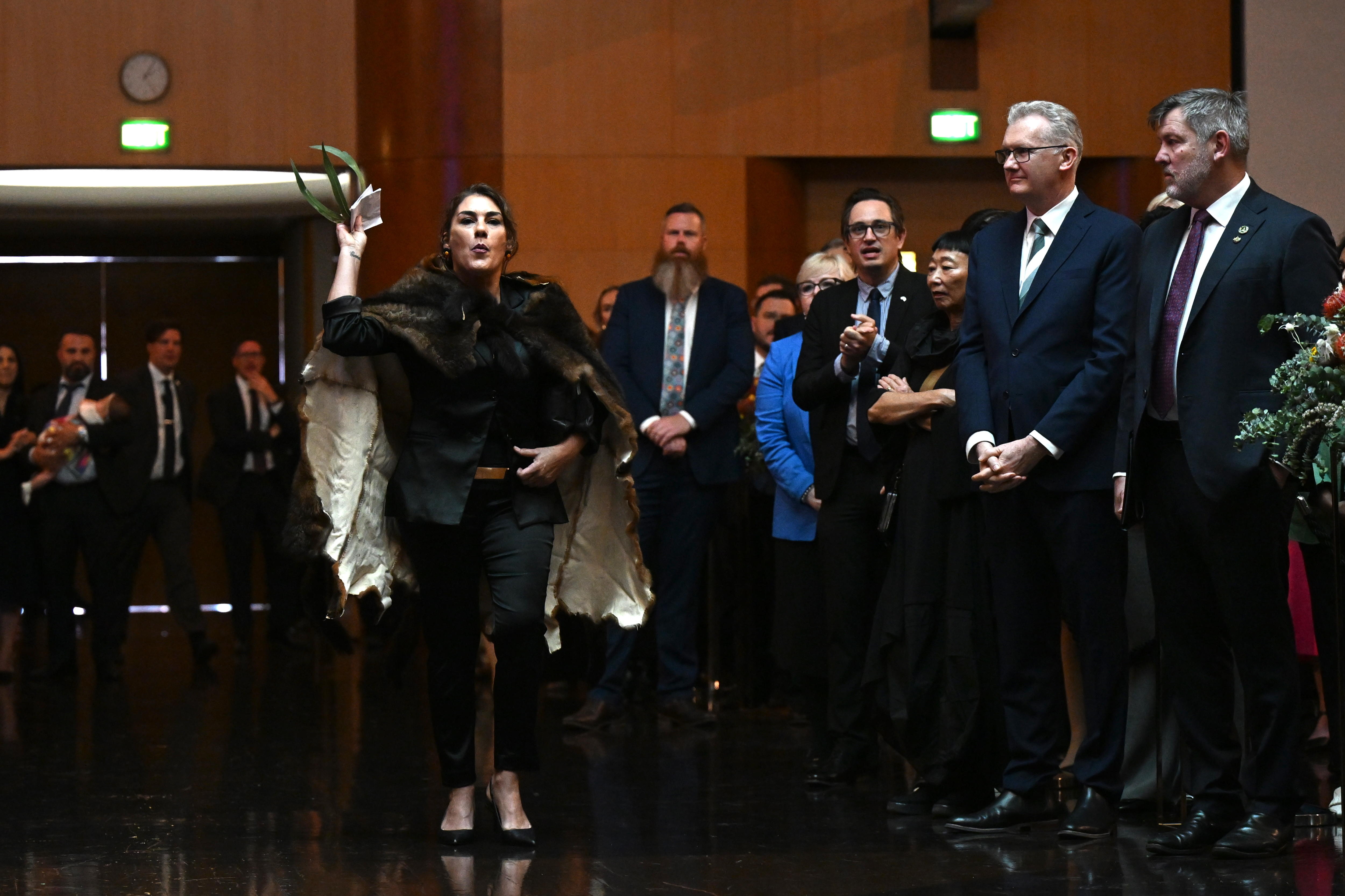 “Usted no es mi rey”: así increpó a Carlos III una senadora australiana