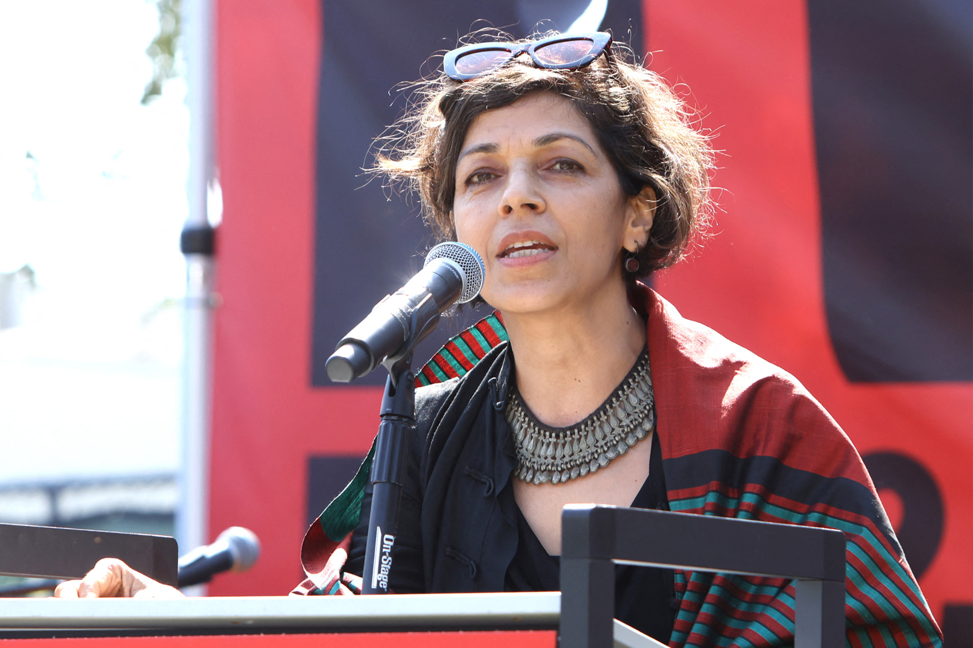 Rina Amiri, la mujer que se encargará de la ayuda a las afganas