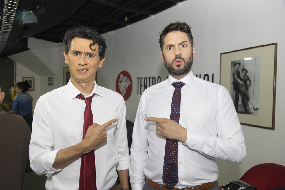 Chichila Navia, Carolina Acevedo, Patrick Delmas y otros Perfectos desconocidos.