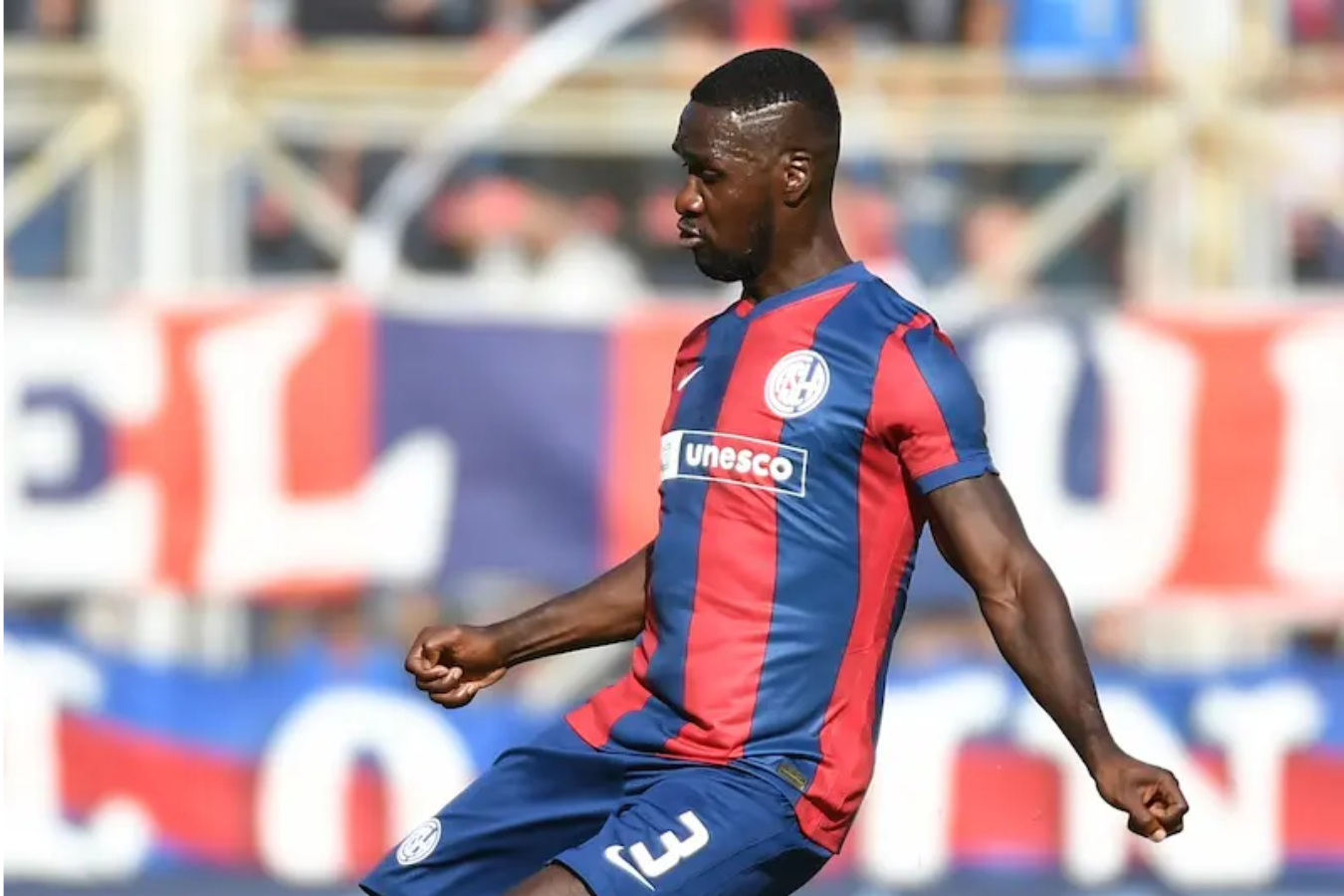 Un nuevo problema para San Lorenzo: Cristian Zapata demandó al club ante la FIFA