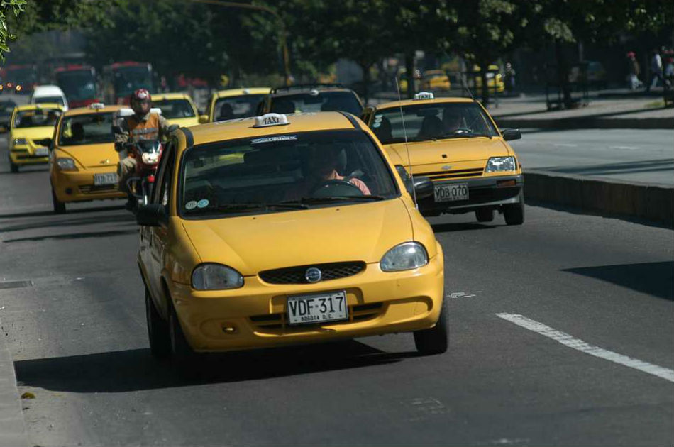 Taxistas están portando armas de fuego