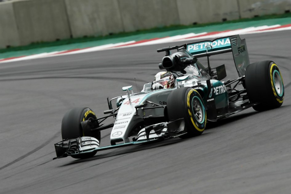 Hamilton impuso récord de velocidad en ensayos libres del GP de México