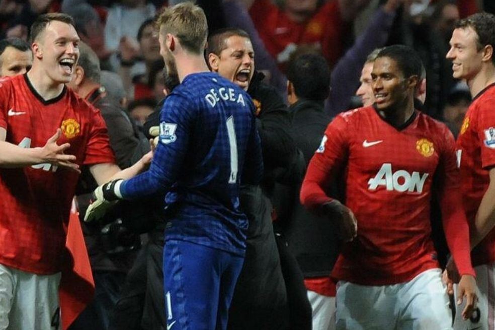 Exestrella de Manchester United anunció que se retira del fútbol en México