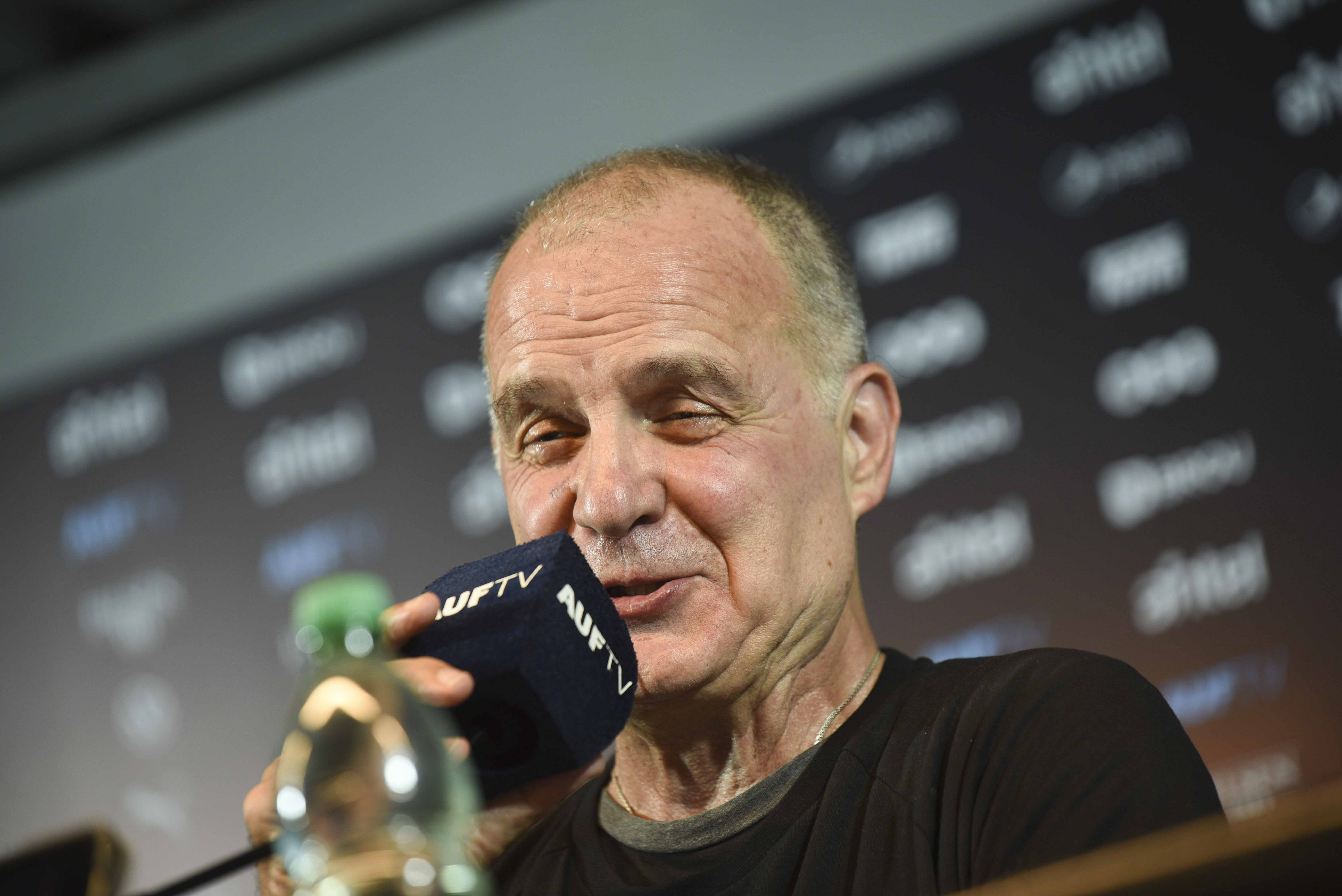 Bielsa revoluciona Uruguay: triunfos contra Brasil y Argentina respaldan la idea del loco