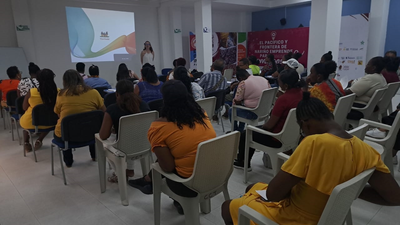 El programa en 2024 tiene como objetivo continuar apoyando el desarrollo y fortalecimiento de mujeres líderes en empresas turísticas a nivel nacional