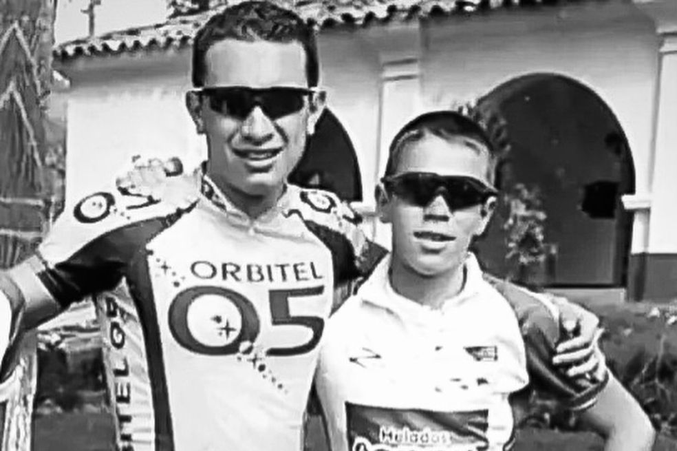 Marlon Pérez junto a Rigoberto Urán.