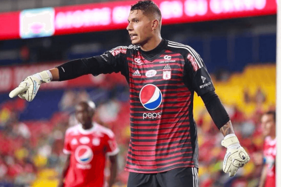 América confirmó el nuevo equipo del arquero Neto Volpi