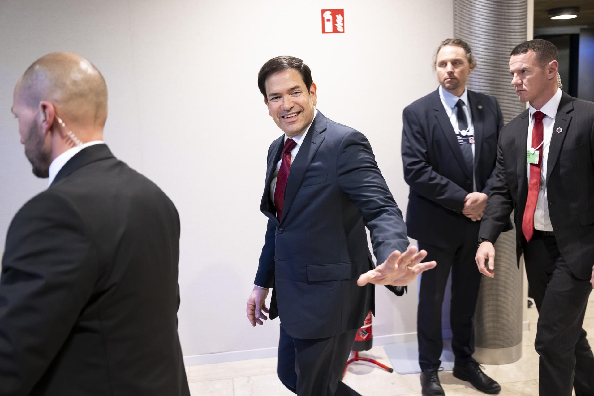 Marco Rubio habla en secreto con el nieto de Raúl Castro, según informe