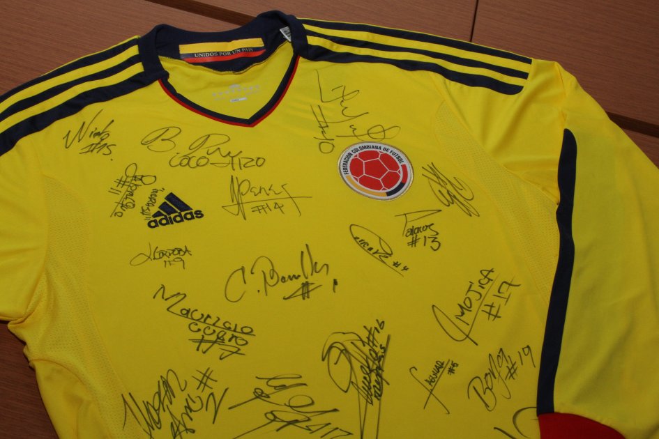 El Espectador te regala una camisa autografiada por los jugadores de la Selección Sub-20