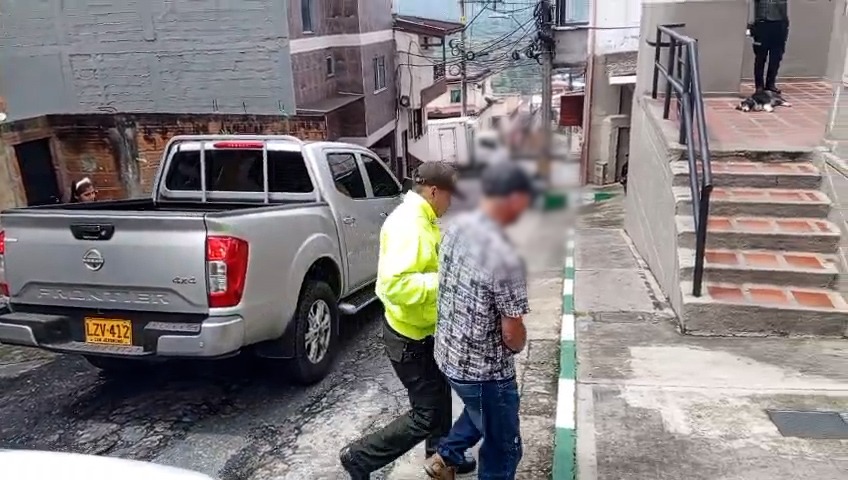 Capturaron a hombre que apareció en video agrediendo a su hijo en Yarumal