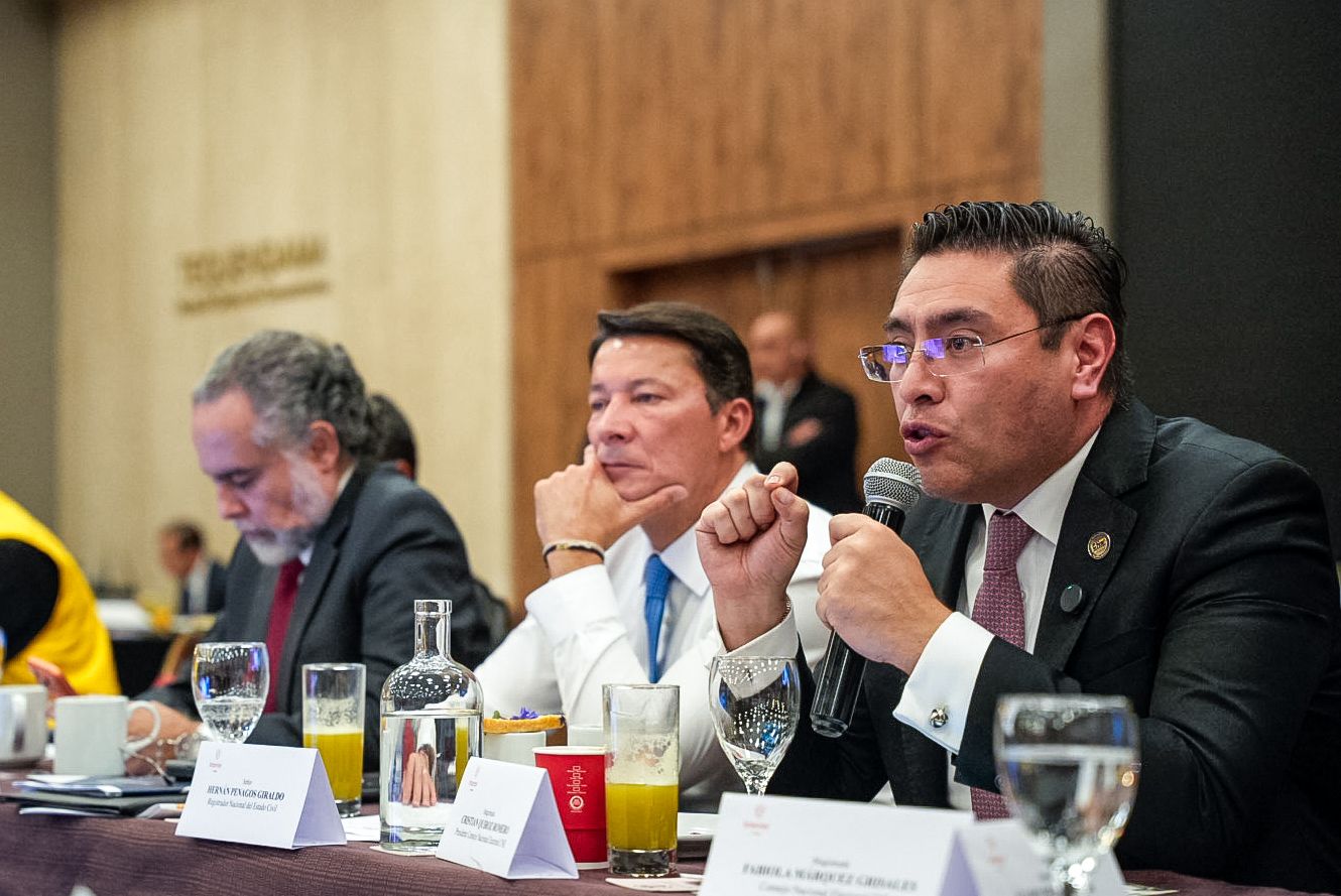 No habrá cambios en el tarjetón tras decisiones judiciales: registrador y presidente de CNE