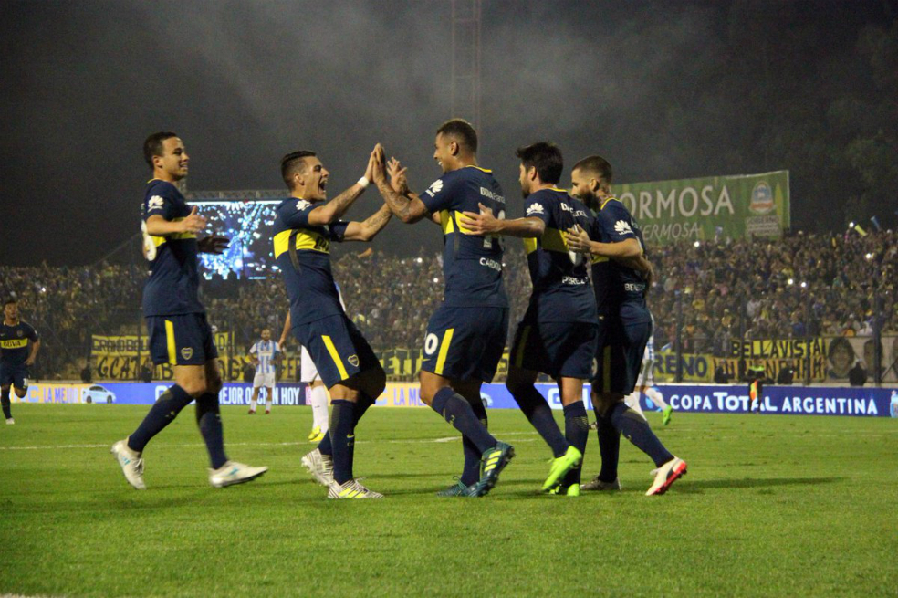 Boca Juniors golea con brillante actuación de Edwin Cardona
