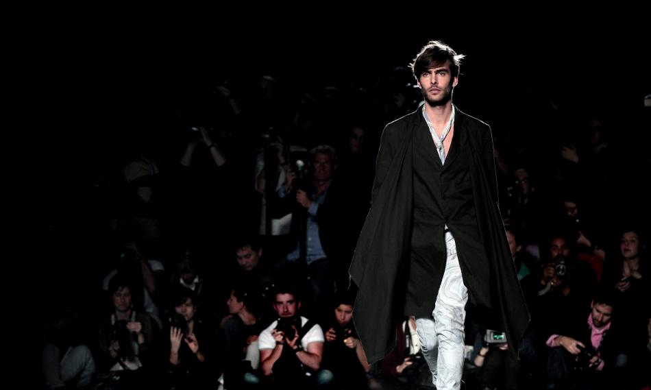 ¿Por qué Jon Kortajarena vuelve locas a las mujeres?
