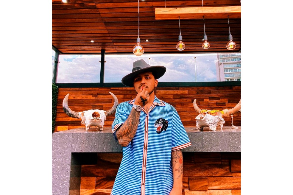 Foto: conoce a ‘Piaf’, la exótica y polémica mascota de Christian Nodal