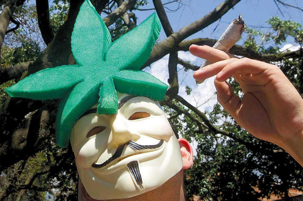 Agarrón por la marcha canábica