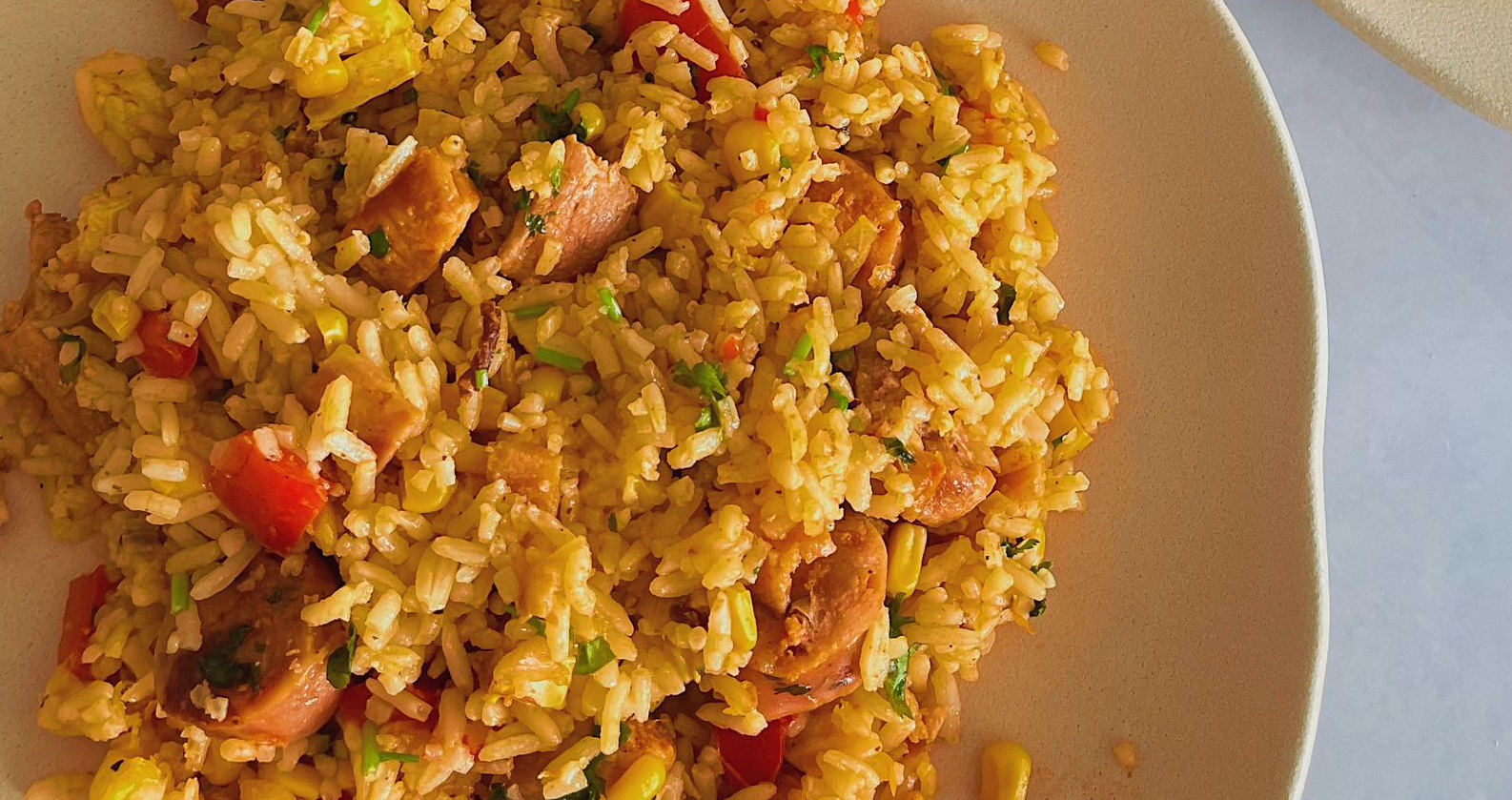 En 45 minutos prepara esta receta de arroz con cerdo