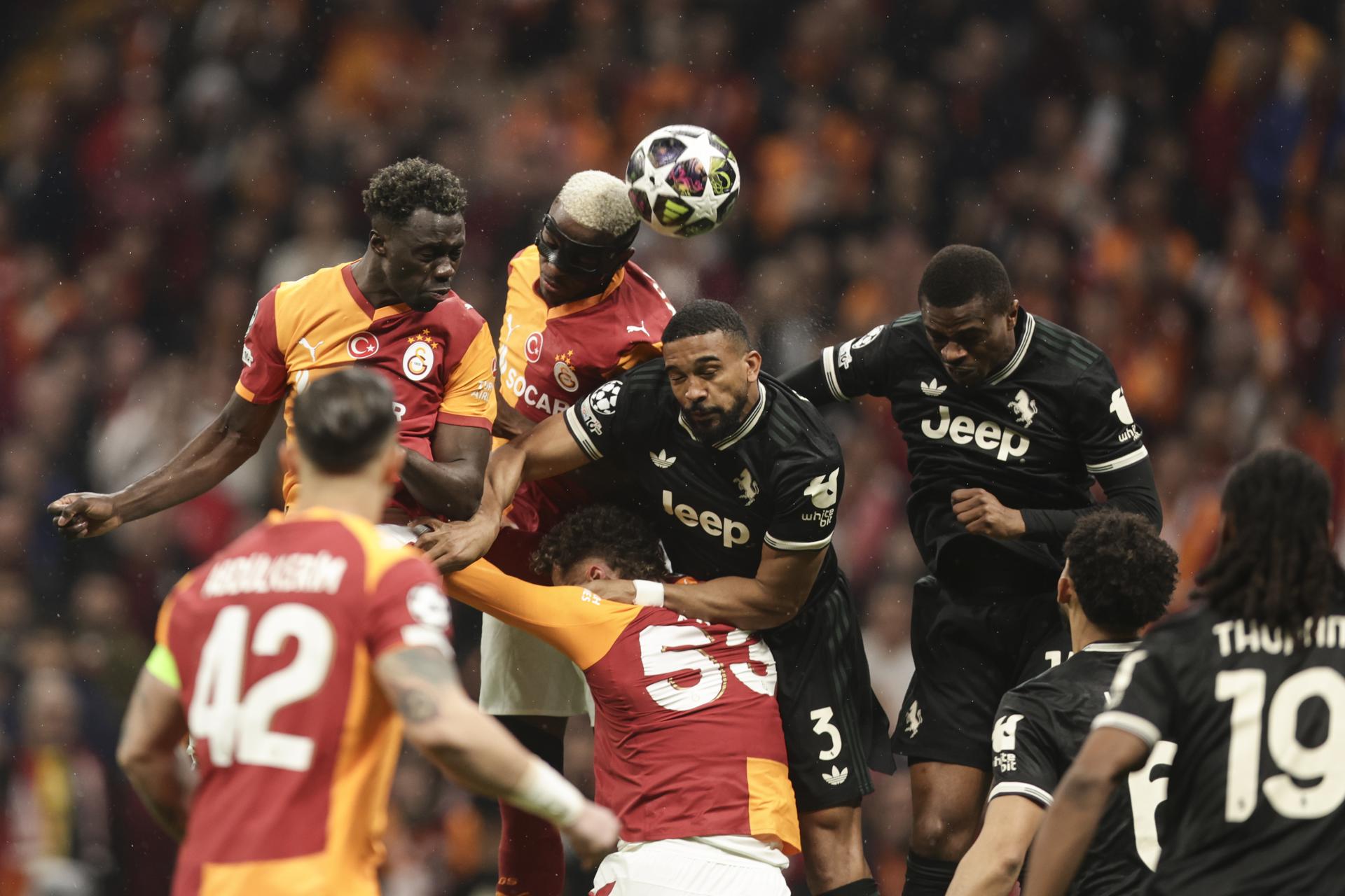 Con gol de Davinson Sánchez, Galatasaray venció 5-2 a Juventus por Champions League