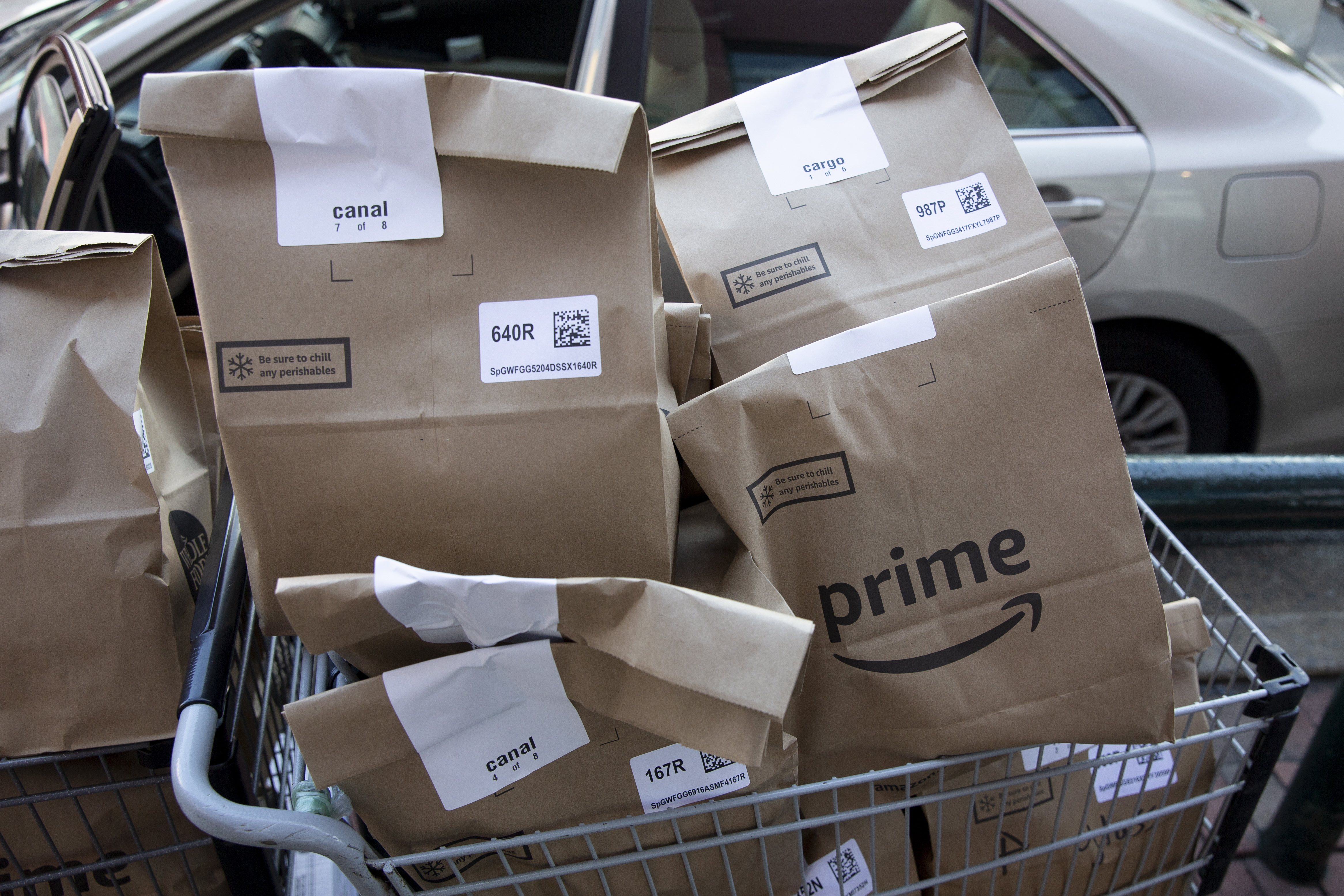 La nueva estrategia de Amazon: competir con Temu y Shein con precios bajos