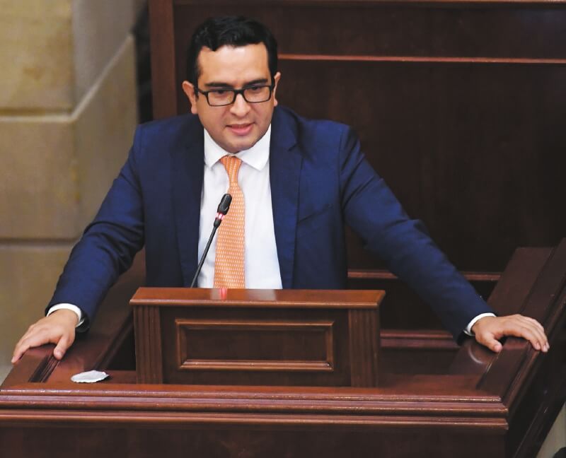 “Le quedó grande el Ministerio”: Edward Rodríguez a la minjusticia