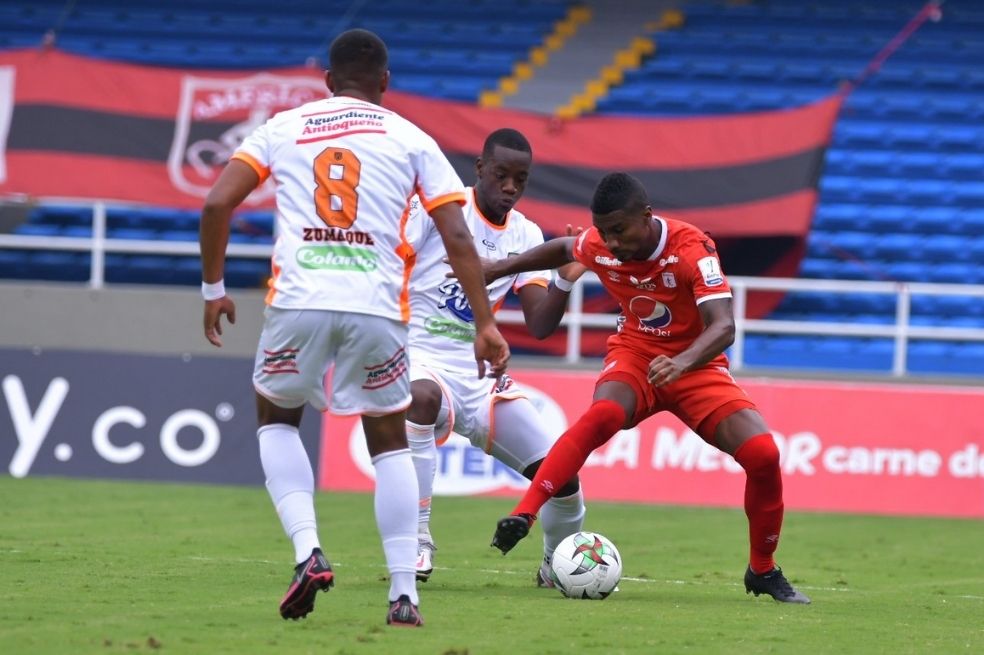 América no levanta: empató sin goles en su casa contra Envigado