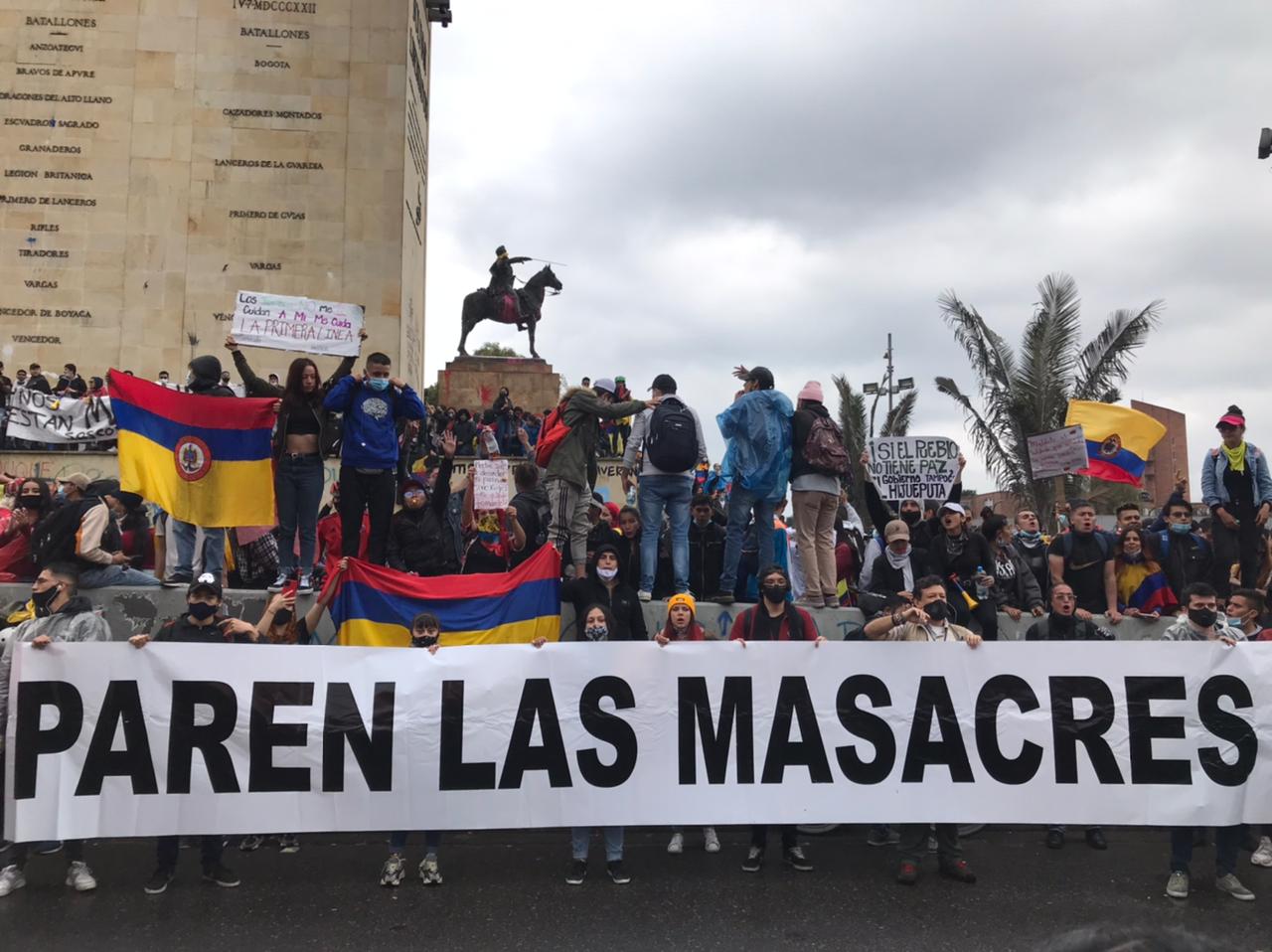 Profesores universitarios piden que no se repriman las protestas y se respeten los derechos
