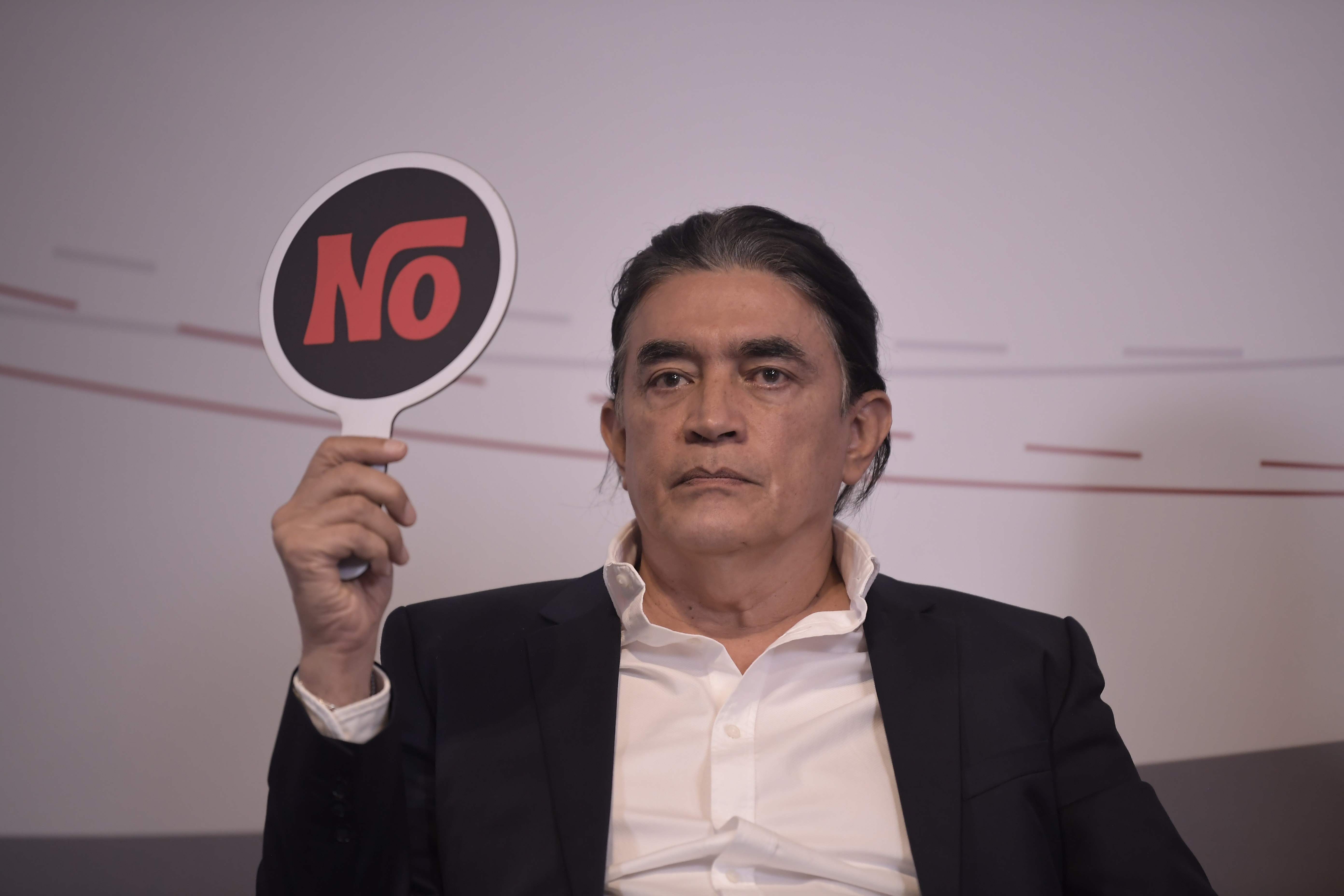 CNE deja en firme la candidatura de Gustavo Bolívar a la Alcaldía