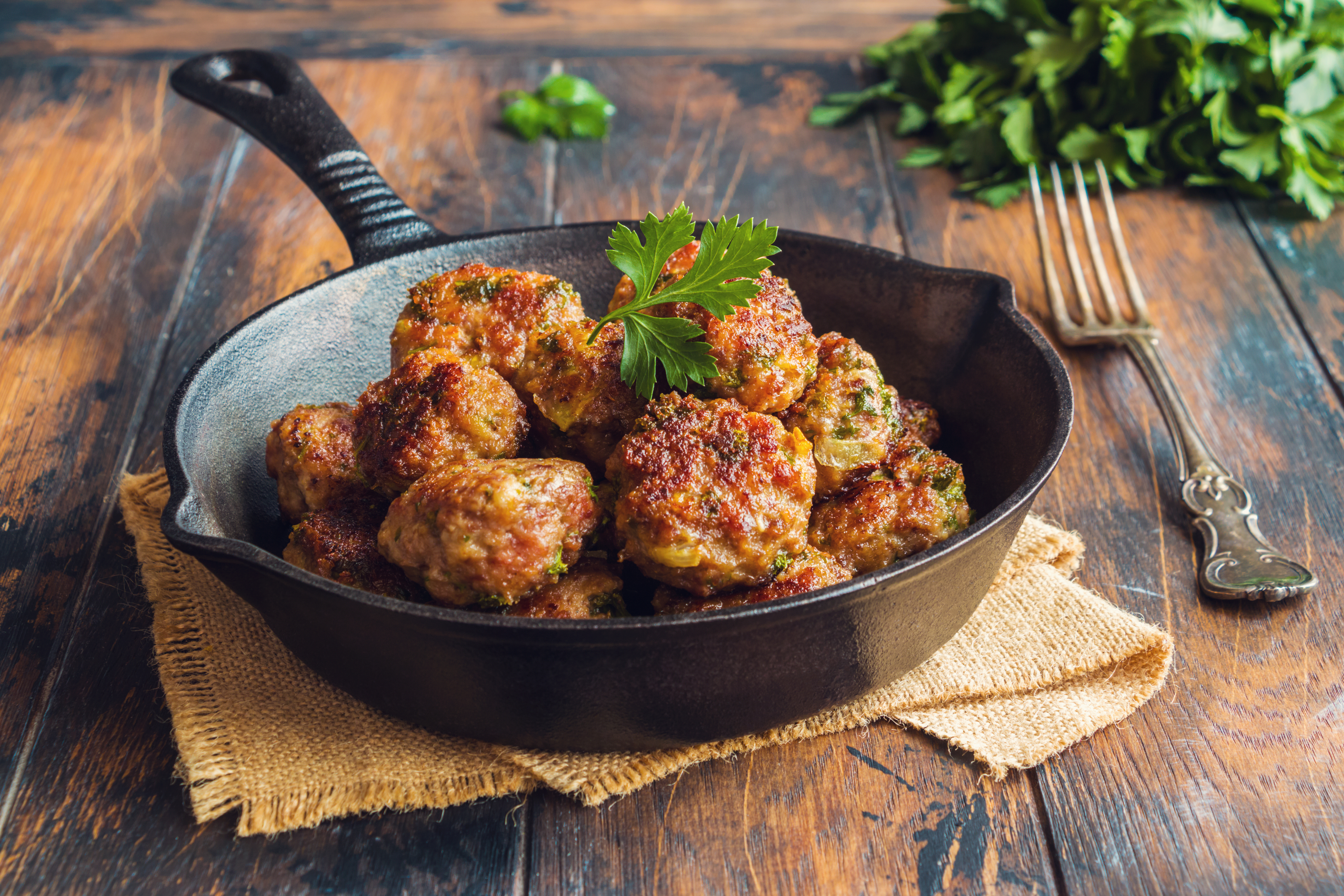 Mini albóndigas con chimichurri