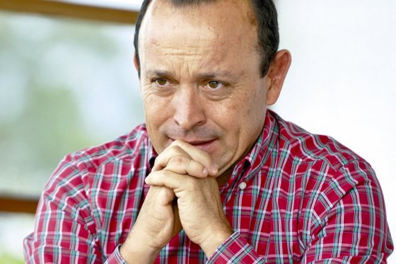 A un día del comienzo del juicio contra Santiago Uribe, alias “Gordolindo” sale en su defensa