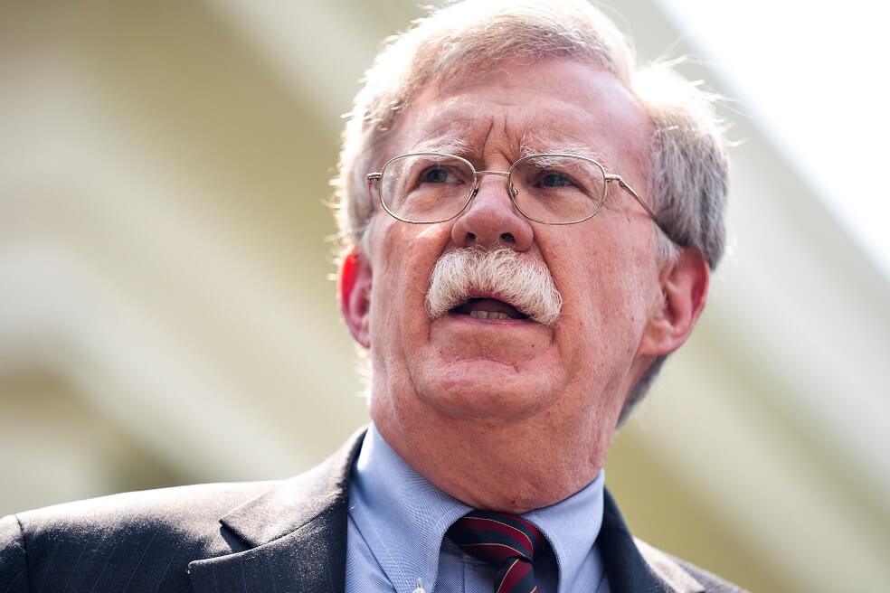 Estados Unidos ofrece amnistía a Ejército venezolano si «echan a Maduro»