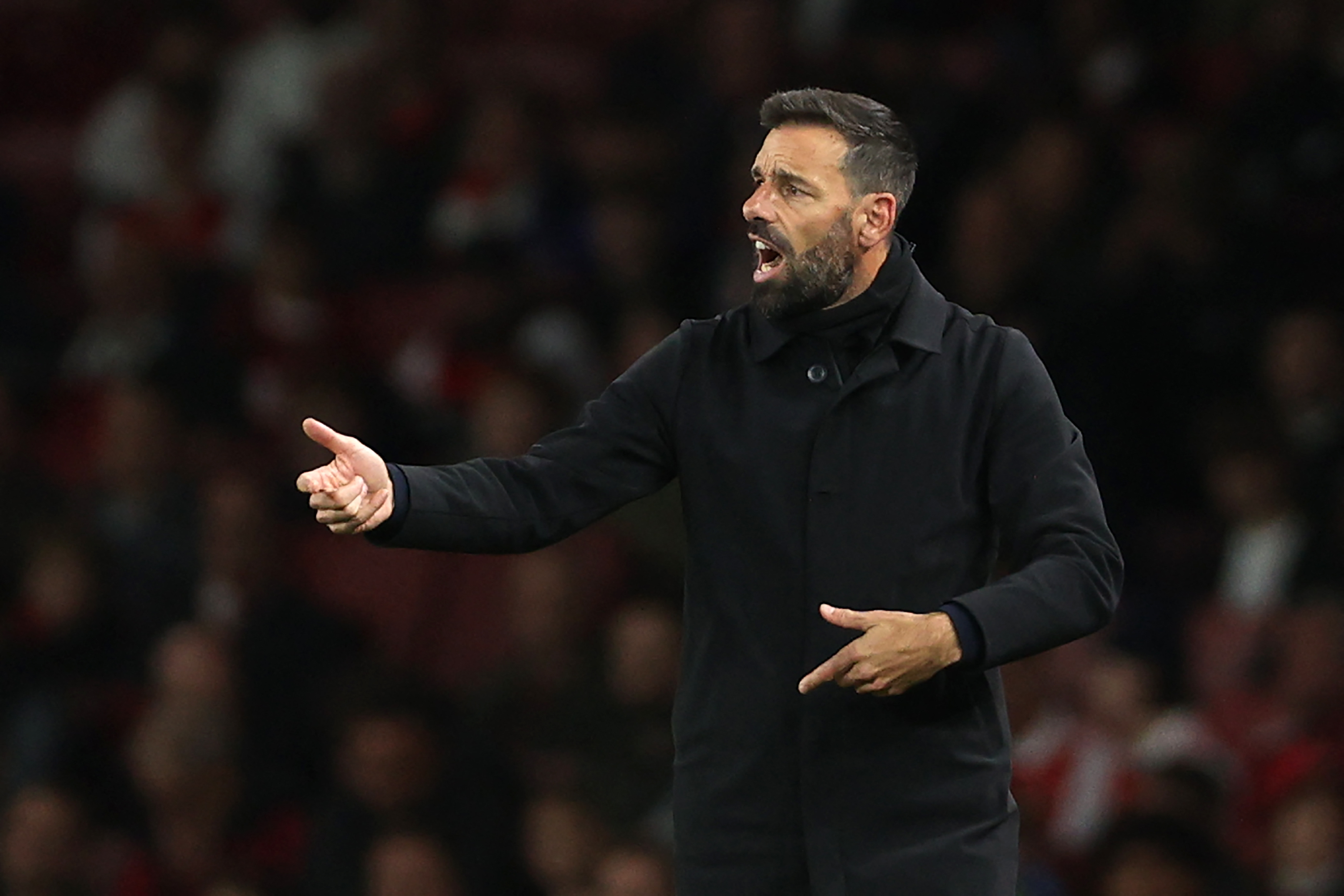 PSV Eindhoven's Dutch head coach Ruud van Nistelrooy gestures on the touchline during the UEFA Europa League Group A football match between Arsenal and PSV Eindhoven at The Arsenal Stadium in London, on October 20, 2022.