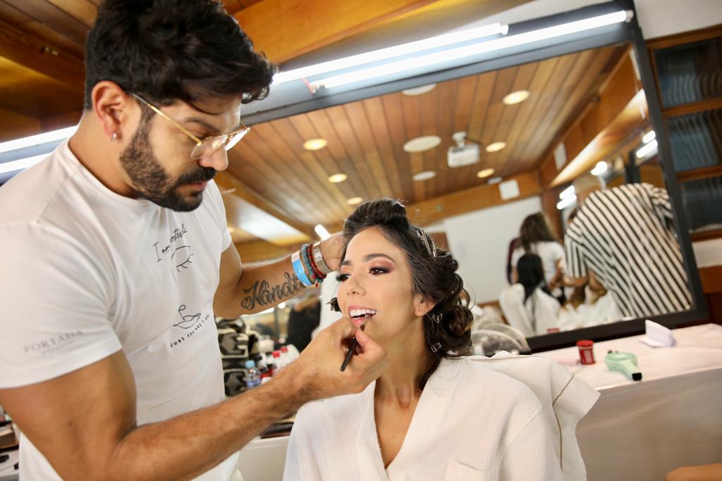 Así fue el detrás de cámaras del maquillaje a la candidatas a Señorita Colombia