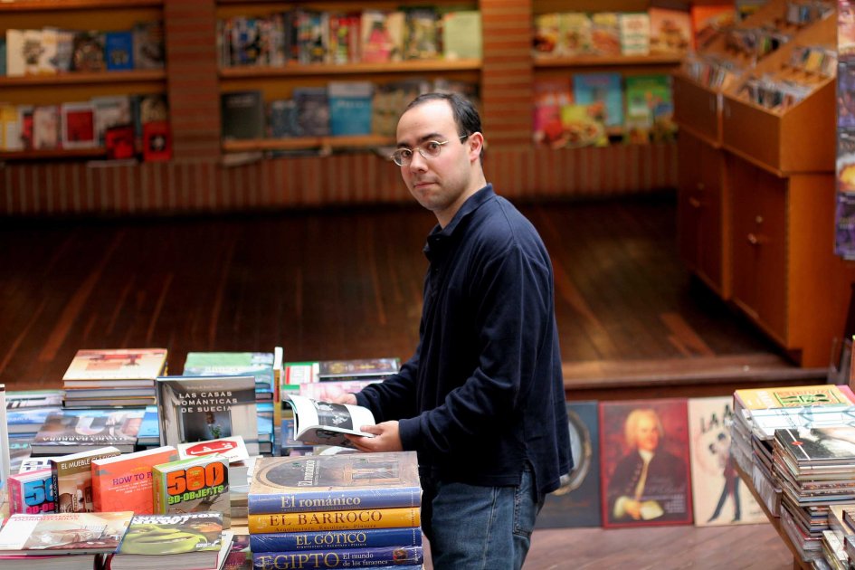Patricia Engel, Ricardo Silva y Santiago Gamboa, finalistas del Premio de Narrativa Colombiana