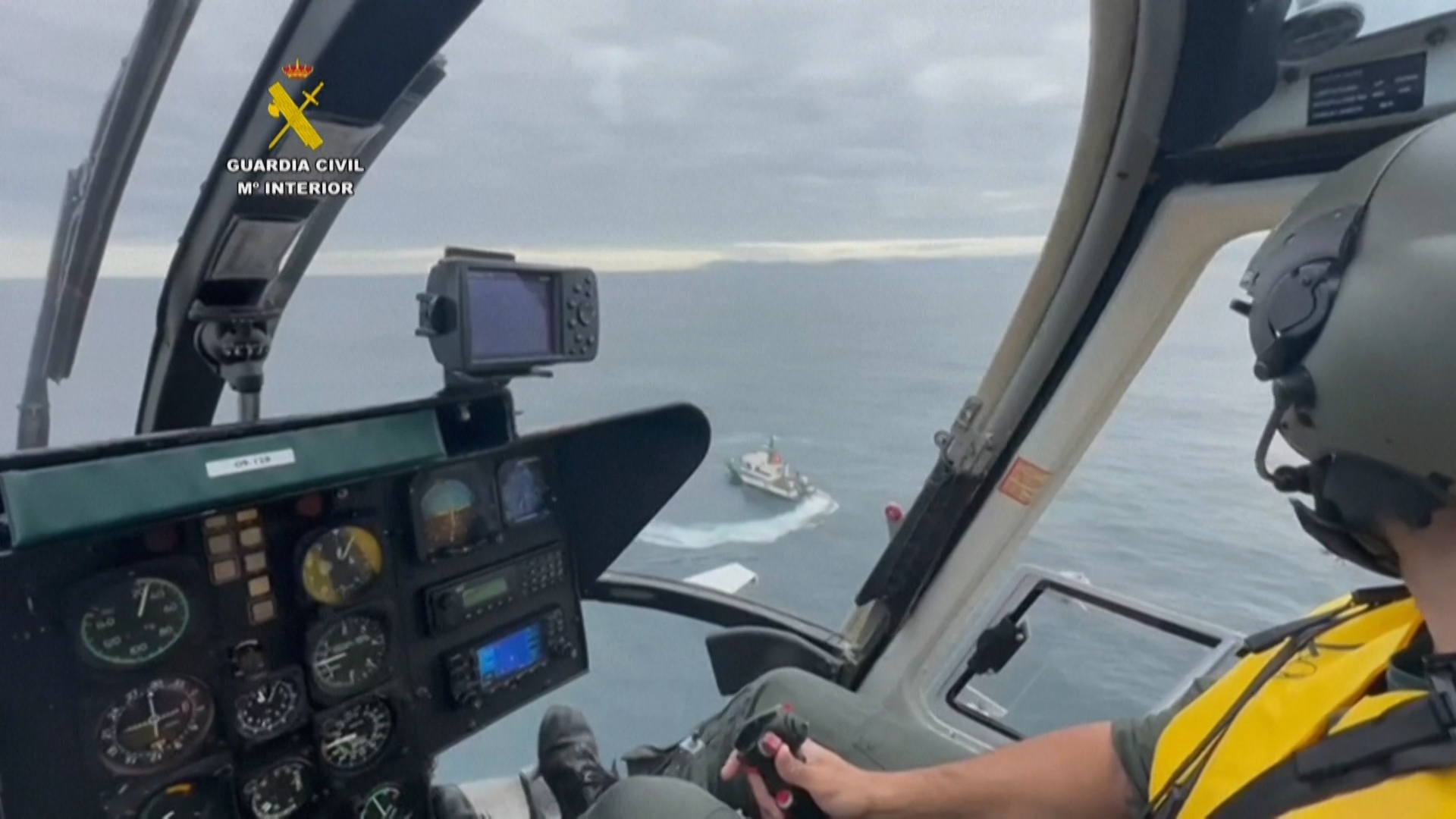 Naufragio de un barco pesquero en España deja dos muertos y un desaparecido