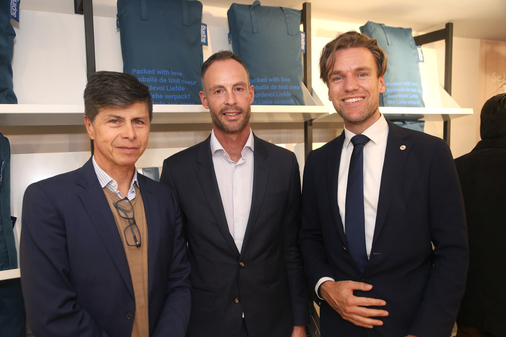 Lanzamiento Euro Mattress
Así se vivió la inauguración de la nueva tienda de la alianza de Colchones Euromattress y la marca holandesa Auping, Estas dos empresas se unen para dar a los colombianos alternativas innovadoras para noches de descanso superior