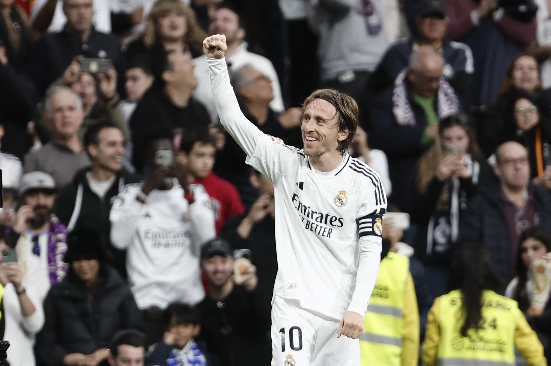 ¡Modric debería ser eterno! Mire el golazo que hizo con Real Madrid: video