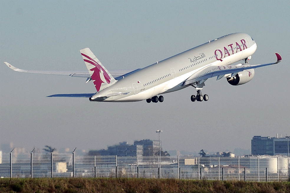 Qatar Airways suspende vuelos hacia Arabia Saudita, Emiratos, Egipto y Baréin