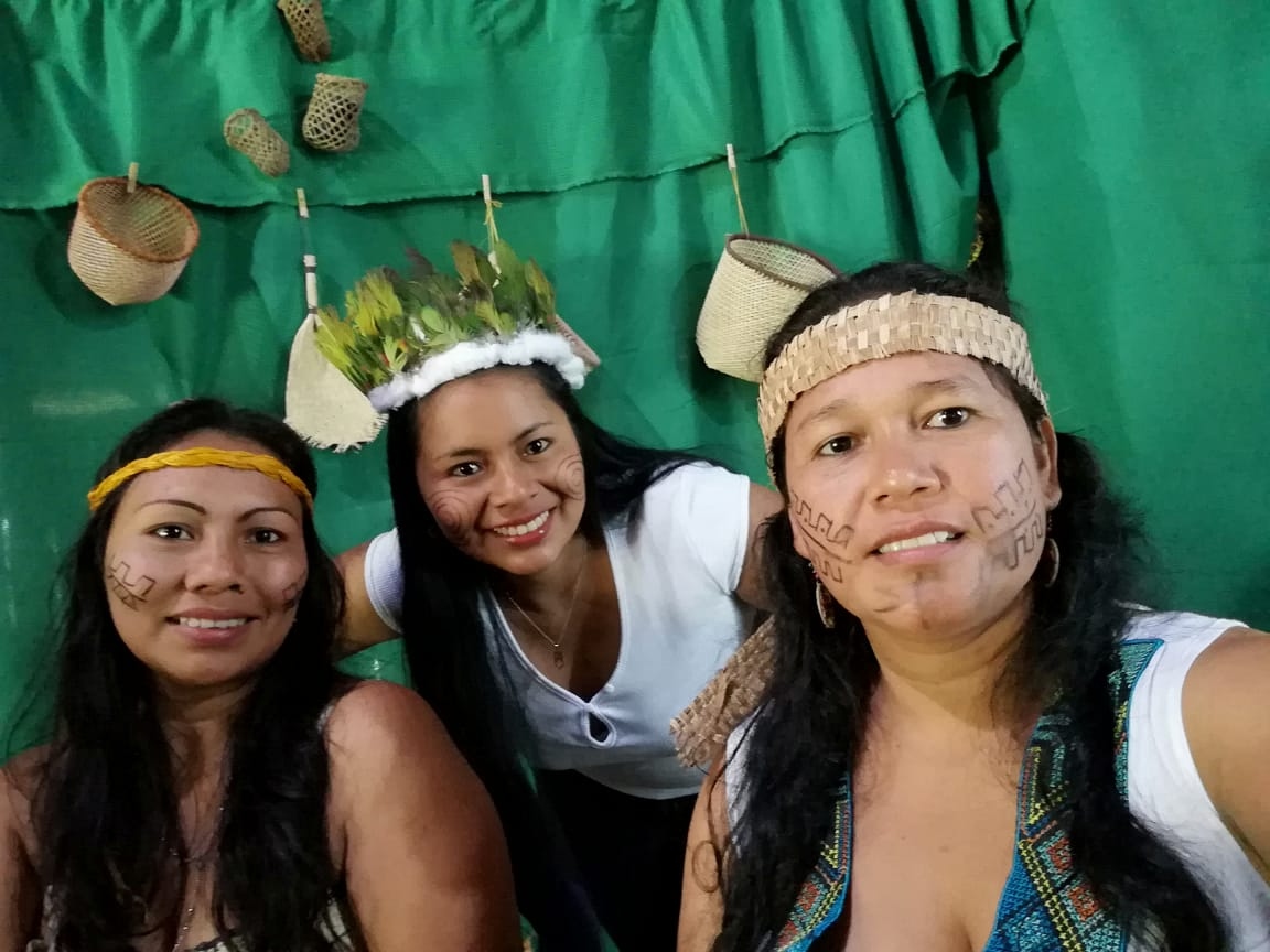 El proyecto de las mujeres indígenas de la asociación Moniya Kirigay de la comunidad muina murui, en el municipio de Solano, departamento del Caquetá, buscan comercializar las artesanías tradicionales.