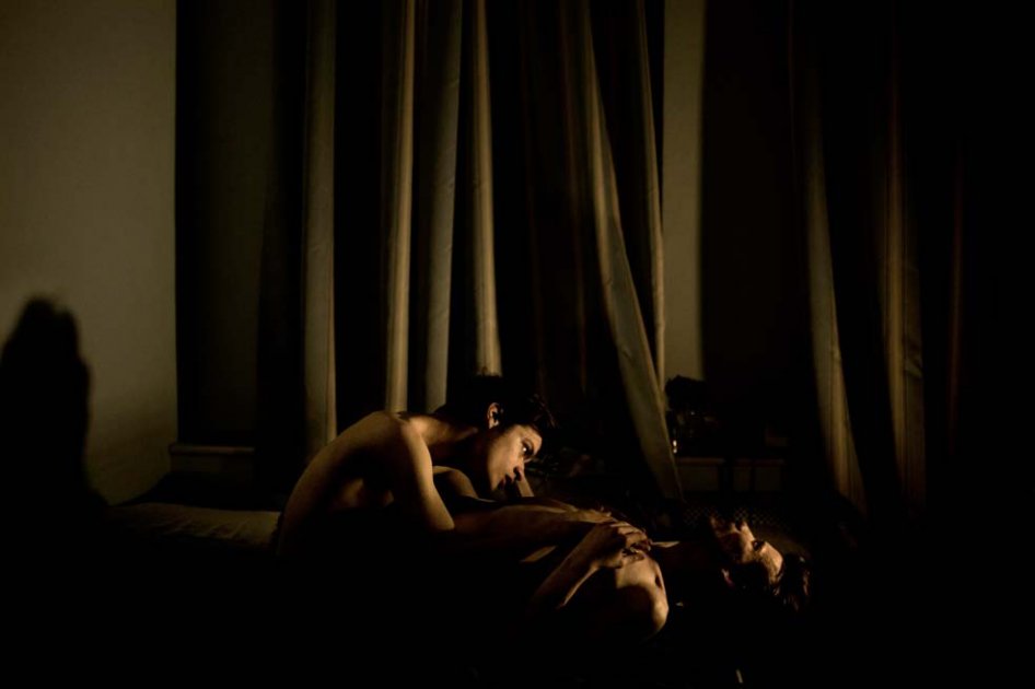 Foto de pareja homosexual en Rusia gana el World Press Photo