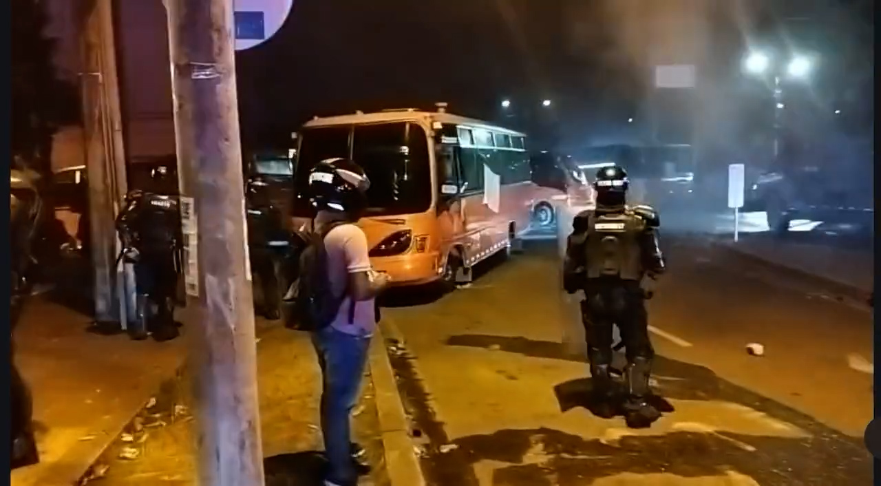 Disturbios en Ibagué por paro de transportadores