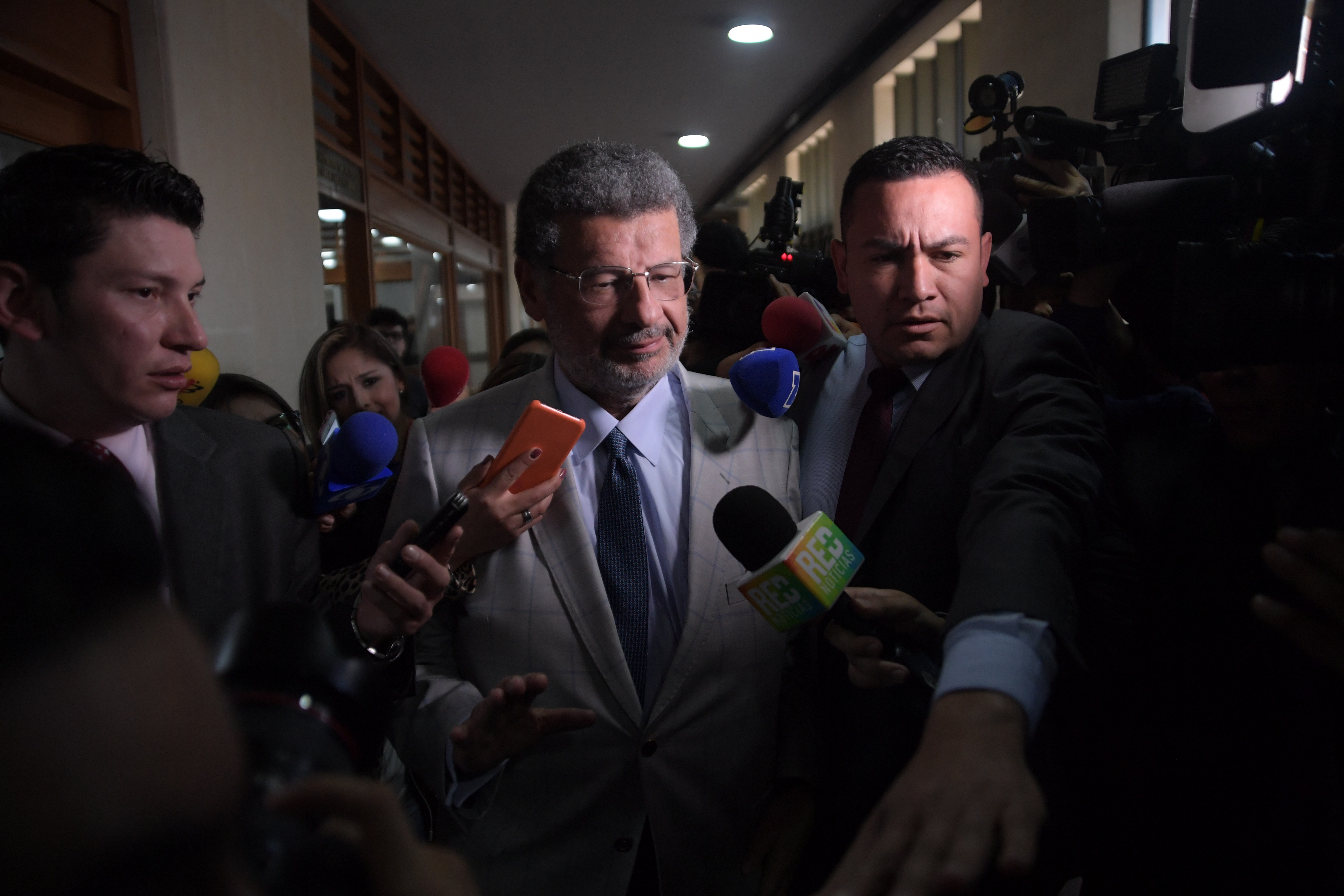 Abogado penalista a su salida de la Corte Suprema de Justicia.
